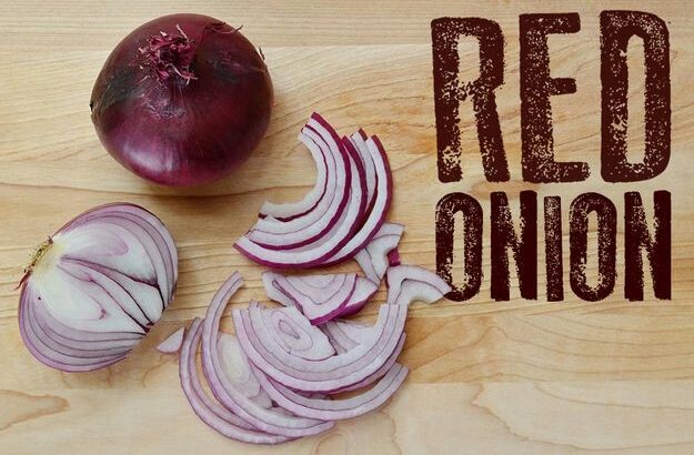 RED AND WHITE ONIONS ON SALE FROM TANZANIA