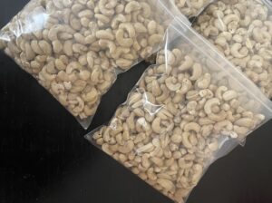 Whole raw Cashews