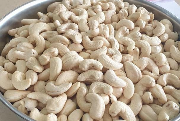 Premium Coffee beans, Cashews